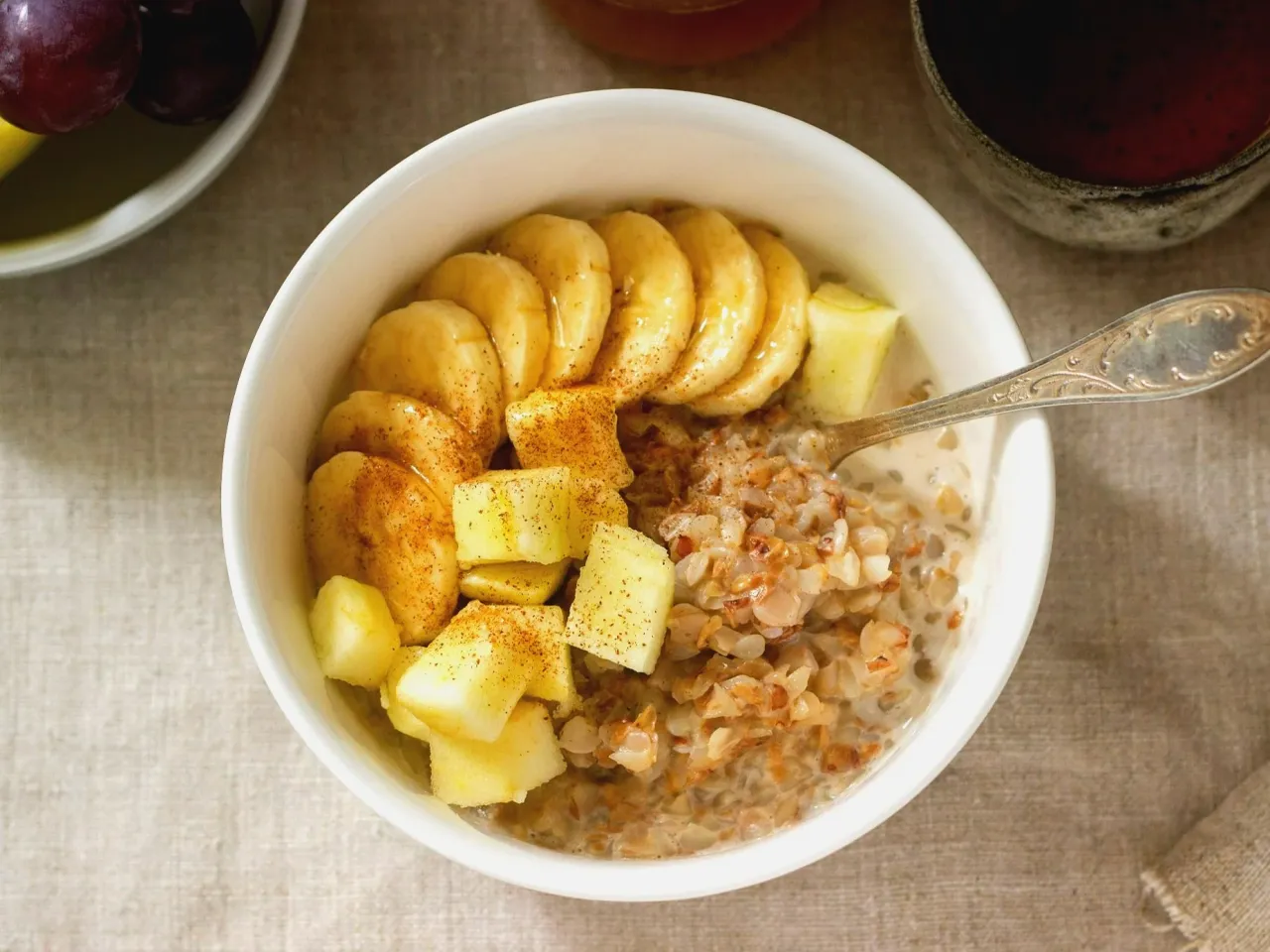 Przepis na zdrową owsiankę, która odmieni Twoje śniadania na lepsze