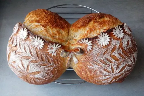 Jak zrobić ozdoby na chleb weselny, które zachwycą gości