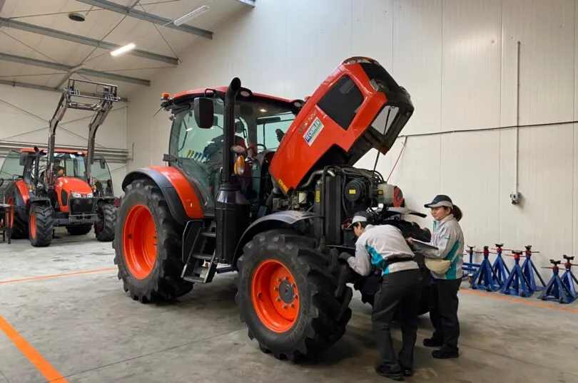 Badanie techniczne ciągnika: Ile kosztuje i jak uniknąć mandatu?