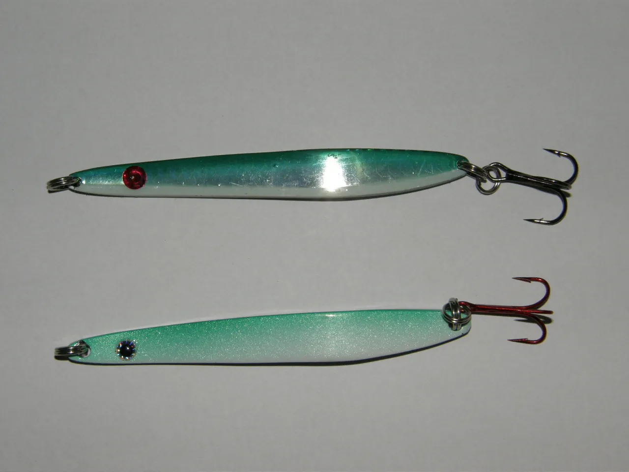 Przynęty na belonę - skuteczne wabiki, które zwiększą Twoje połowy