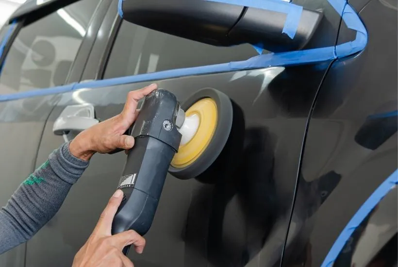 Jaką gąbką polerować samochód? Wybierz mądrze i bez błędów!