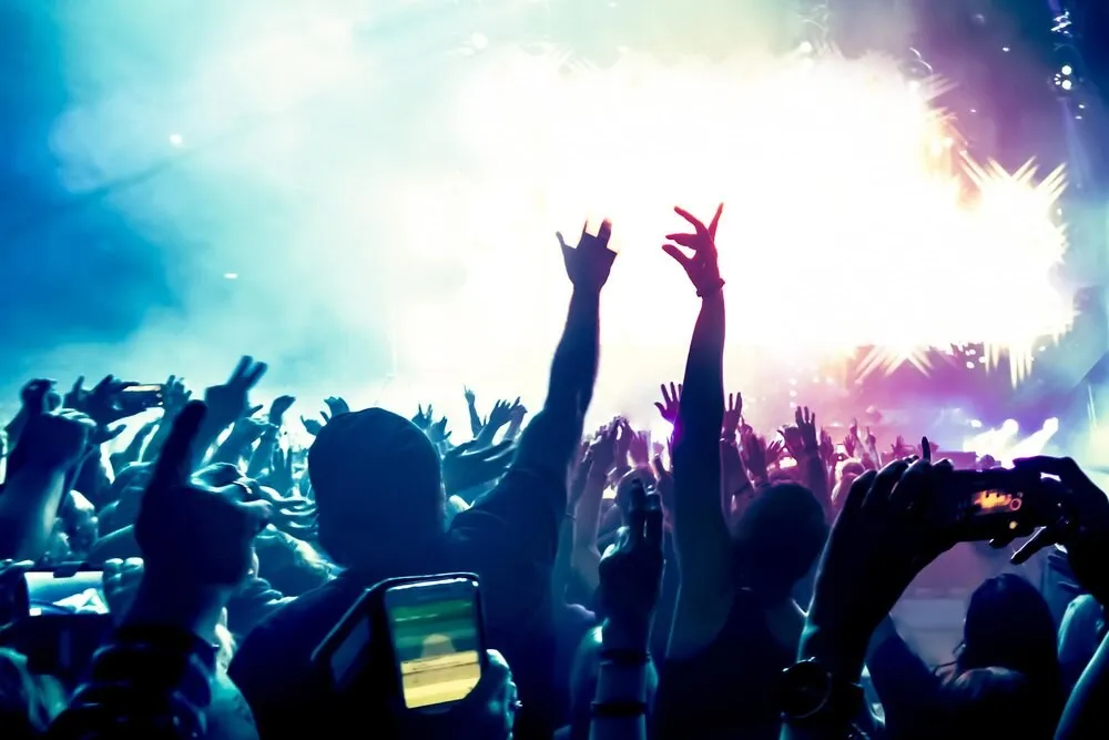 Ile trwa koncert Malika? Odkryj, co wpływa na jego długość