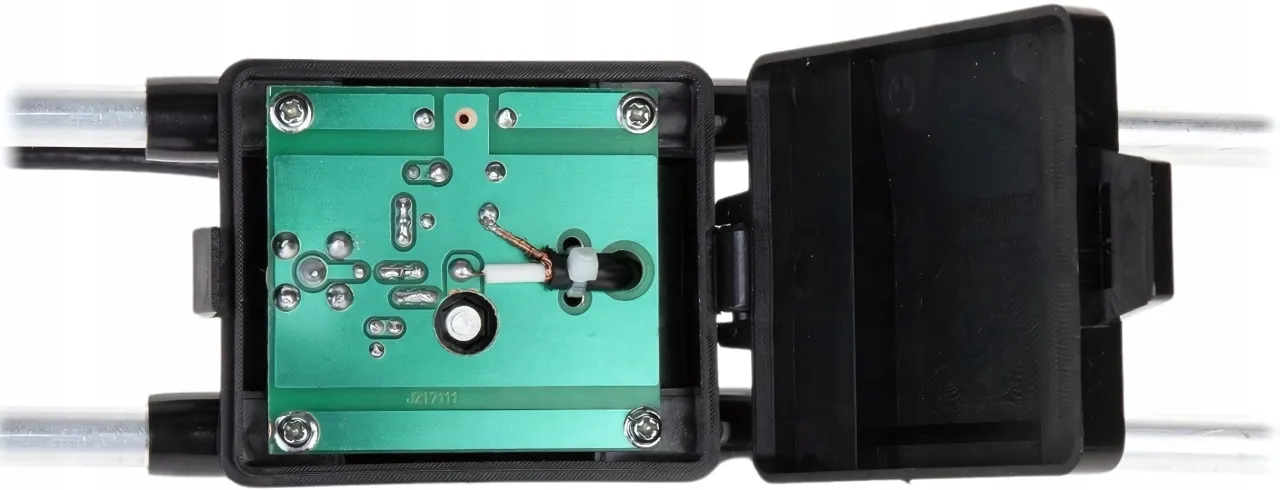 MUX 8 Dipol: Wymiary anten i zwrotnic. Zmieścisz to? MUX 8 Dipol: Wymiary anten i zwrotnic. Zmieścisz to?