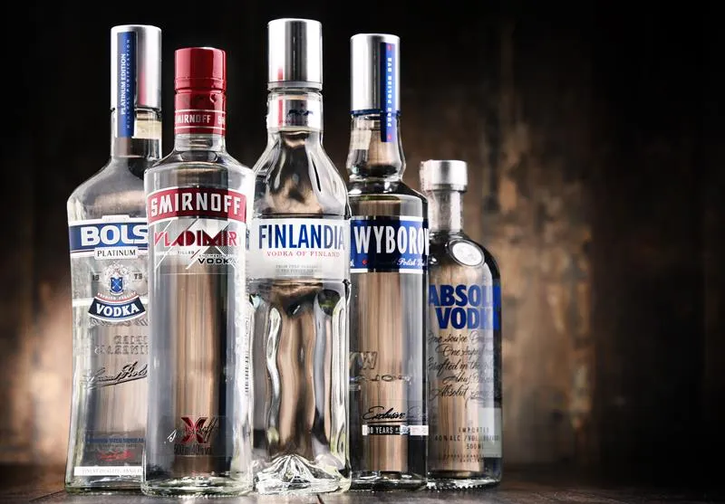 Gdzie kupić wódkę wędkarską? Sprawdź najniższe ceny online