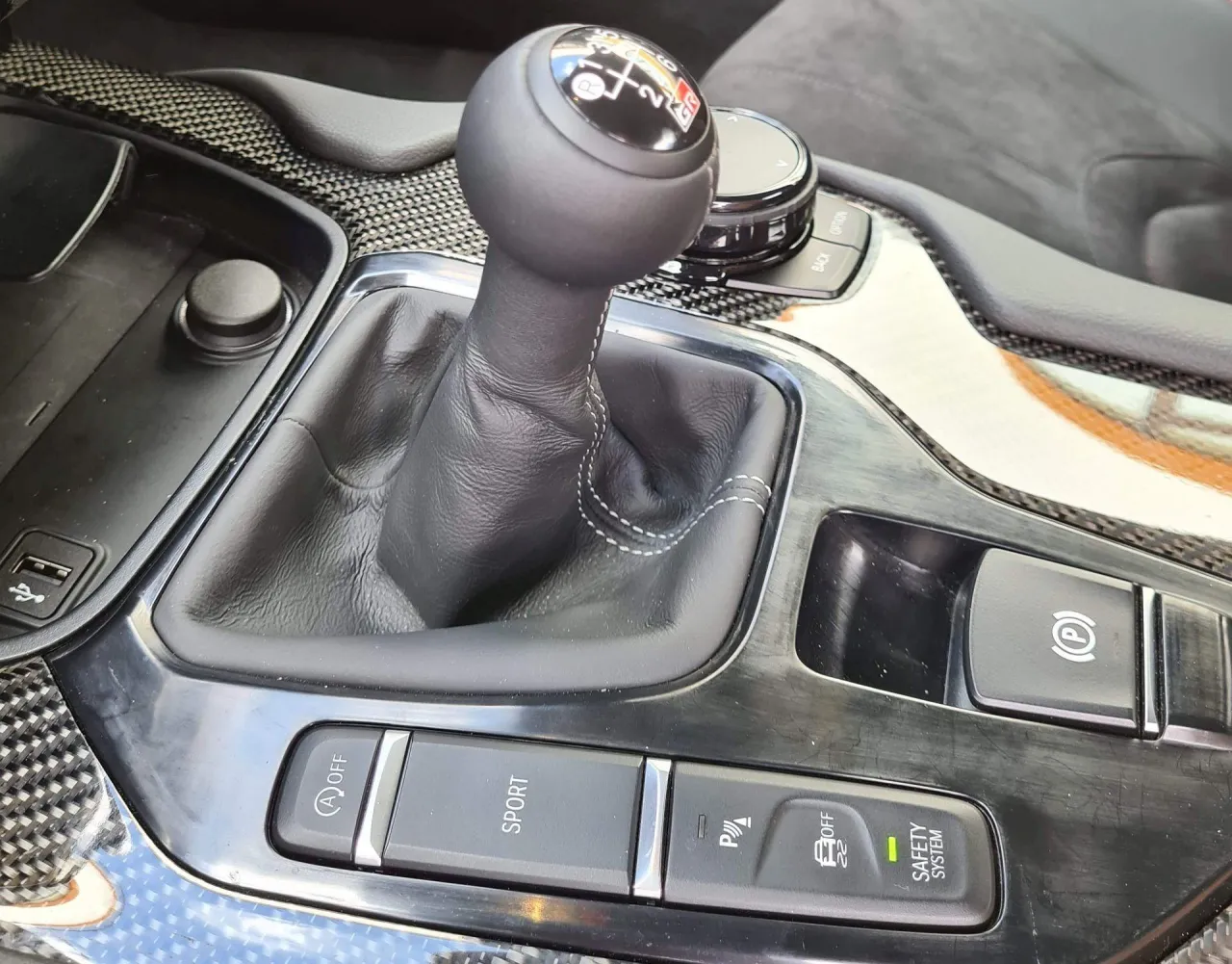 Czy można zmieniać biegi bez sprzęgła? Ryzyko i korzyści tej techniki