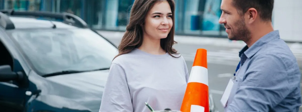 Kiedy używamy sprzęgła? Kluczowe sytuacje i techniki jazdy Kiedy używamy sprzęgła? Kluczowe sytuacje i techniki jazdy