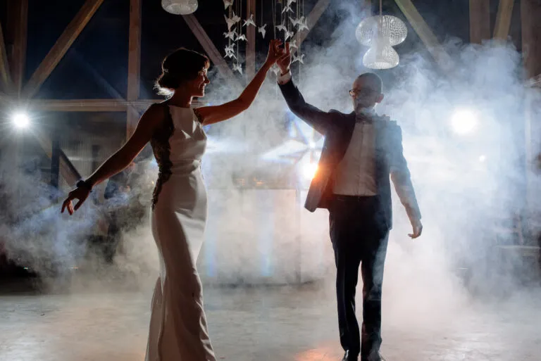 Ile zarabia fotograf ślubny? Zaskakujące fakty o wynagrodzeniach