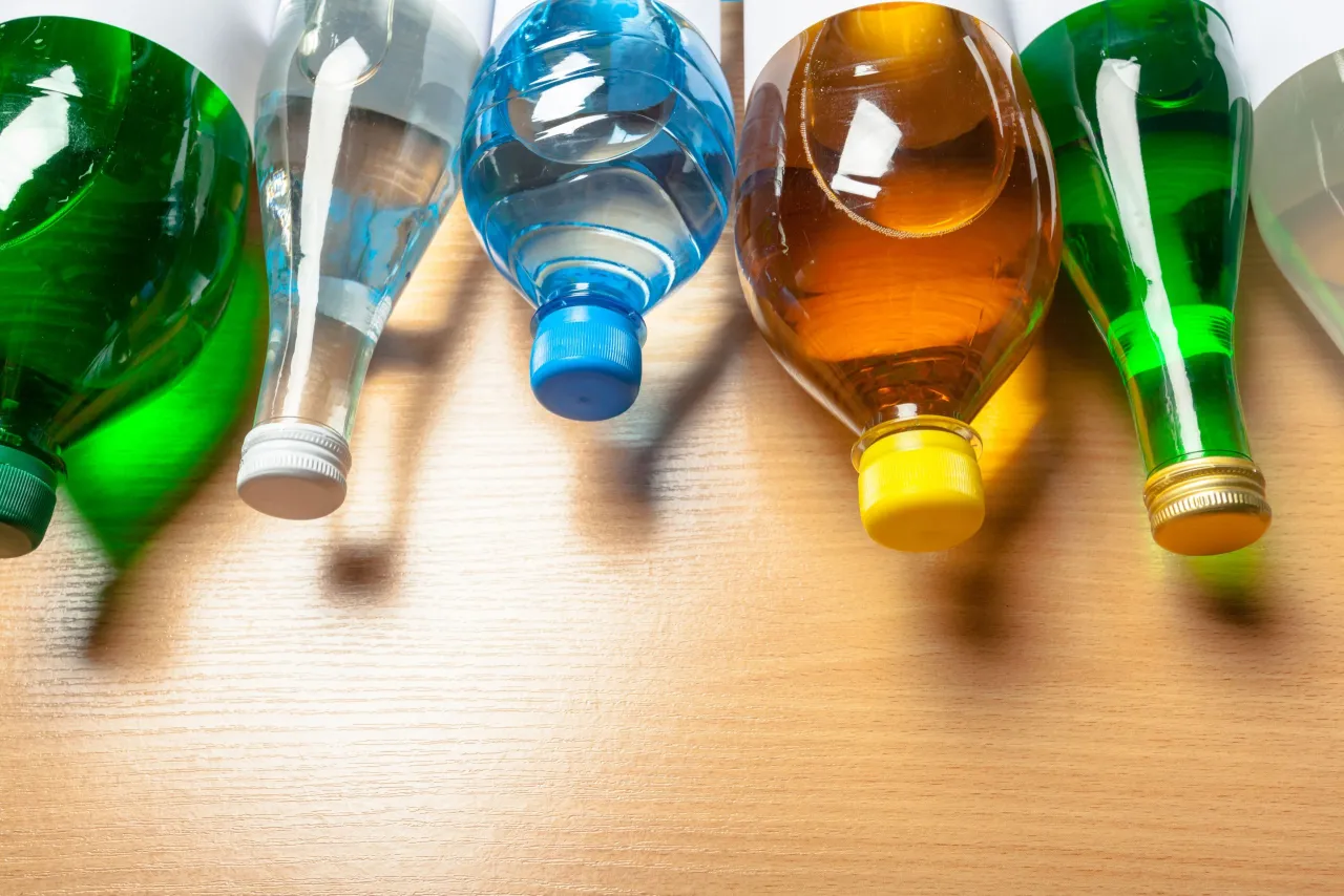 Napoje zero na keto: bezpieczne wybory i pułapki, których unikaj