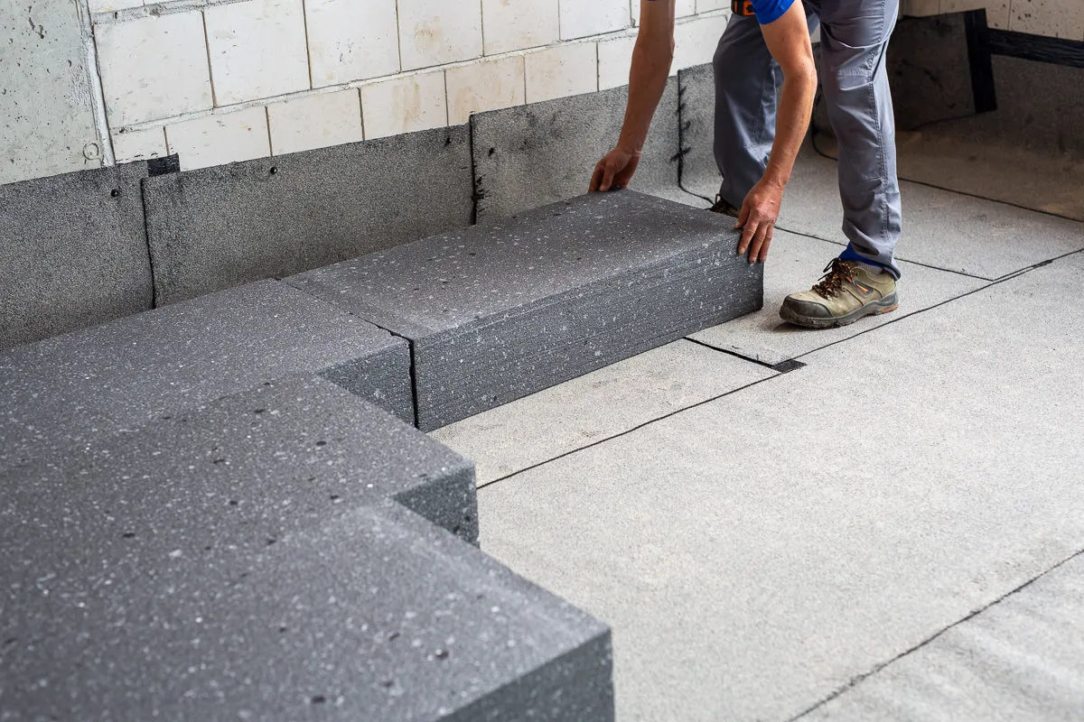 5 cm styropianu pod podłogą? Dlaczego to za mało i co na to WT 2021?