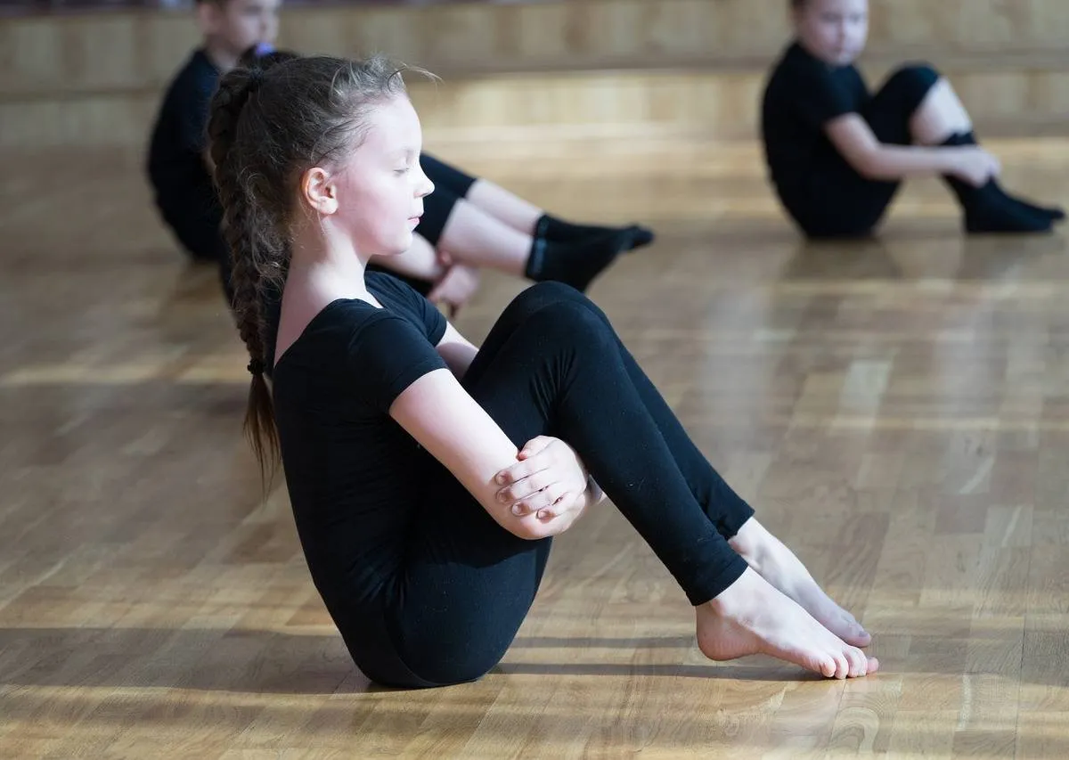 Zajęcia z gimnastyki korekcyjnej w przedszkolu – poprawa postawy dziecka Zajęcia z gimnastyki korekcyjnej w przedszkolu – poprawa postawy dziecka