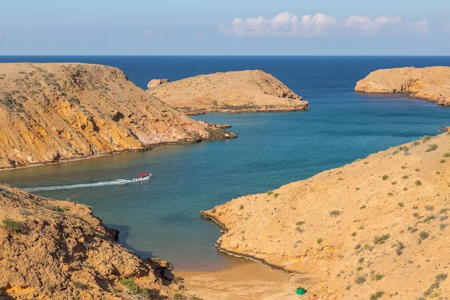 Czy w omanie jest bezpiecznie? Odkryj prawdę o bezpieczeństwie turystów