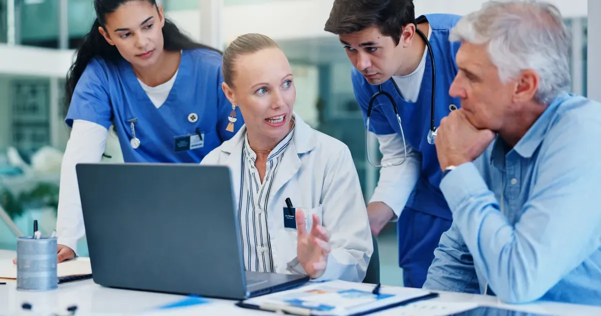 Ile zarabia lekarz w przychodni? Fakty, które Cię zaskoczą