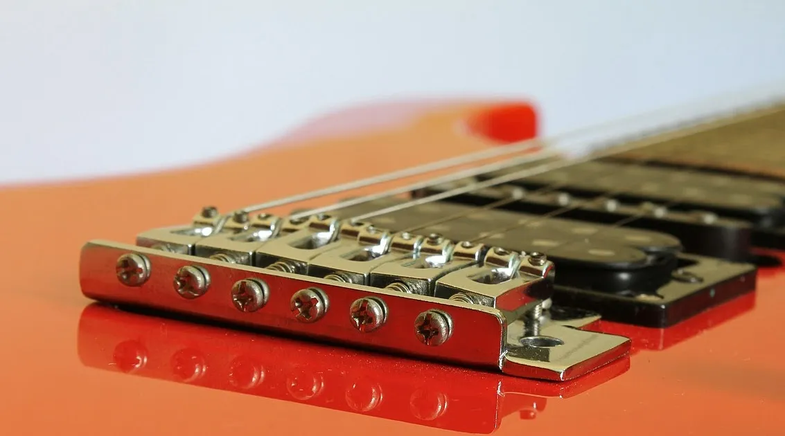 Ile waży gitara elektryczna? Odkryj zaskakujące różnice w wadze!