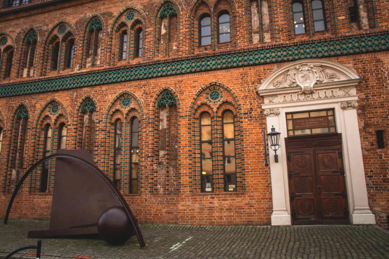 Muzeum sztuki współczesnej Szczecin - historia, wystawy i praktyczne informacje