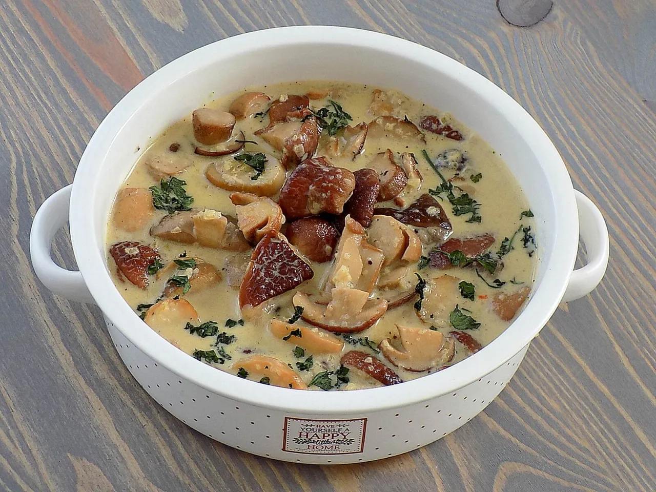 Jak zrobić sos z borowików? Kompletny przepis na smak lasu!