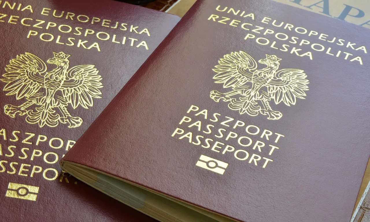 Gdzie najszybciej wyrobić paszport? Oto najlepsze miejsca i porady