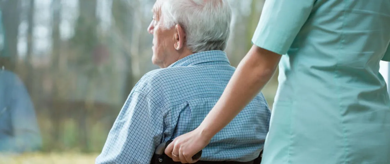 Gdzie zgłosić zaniedbywanie osoby starszej? Ważne informacje i pomoc