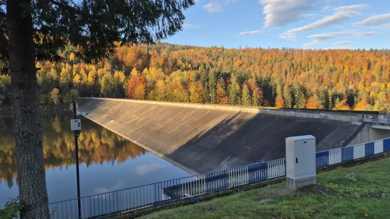 Zapora Wisła Czarne: Odkryj jej sekrety i Beskid Śląski! Zapora Wisła Czarne: Odkryj jej sekrety i Beskid Śląski!