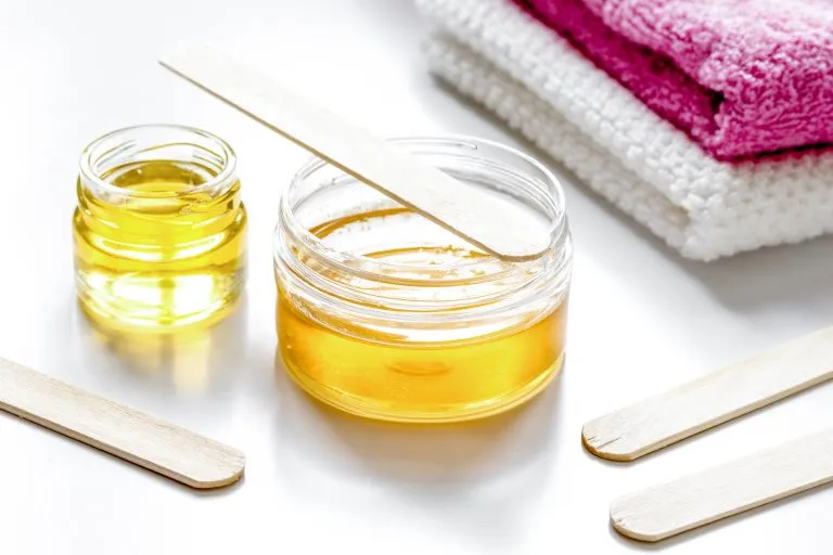 Jak zrobić pastę cukrową w domu - prosta receptura na depilację