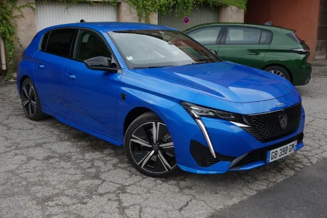 Peugeot 308 jaki silnik - poznaj najlepsze opcje i ich wydajność Peugeot 308 jaki silnik - poznaj najlepsze opcje i ich wydajność