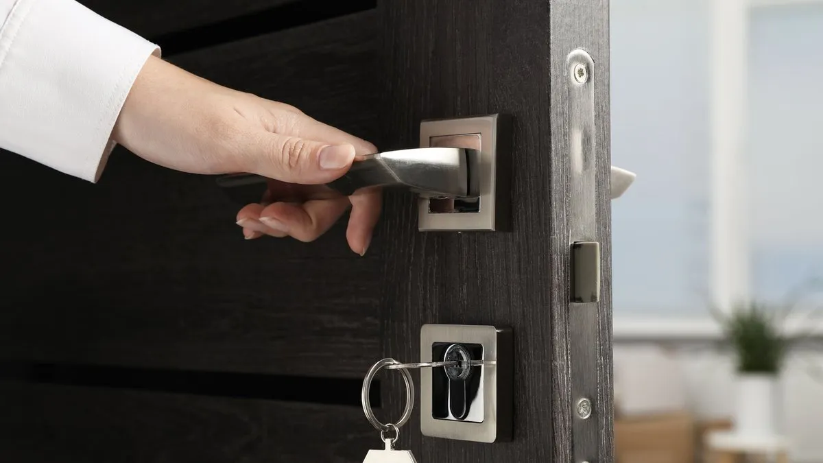 Jak dostać dofinansowanie do wymiany drzwi i zaoszczędzić na kosztach