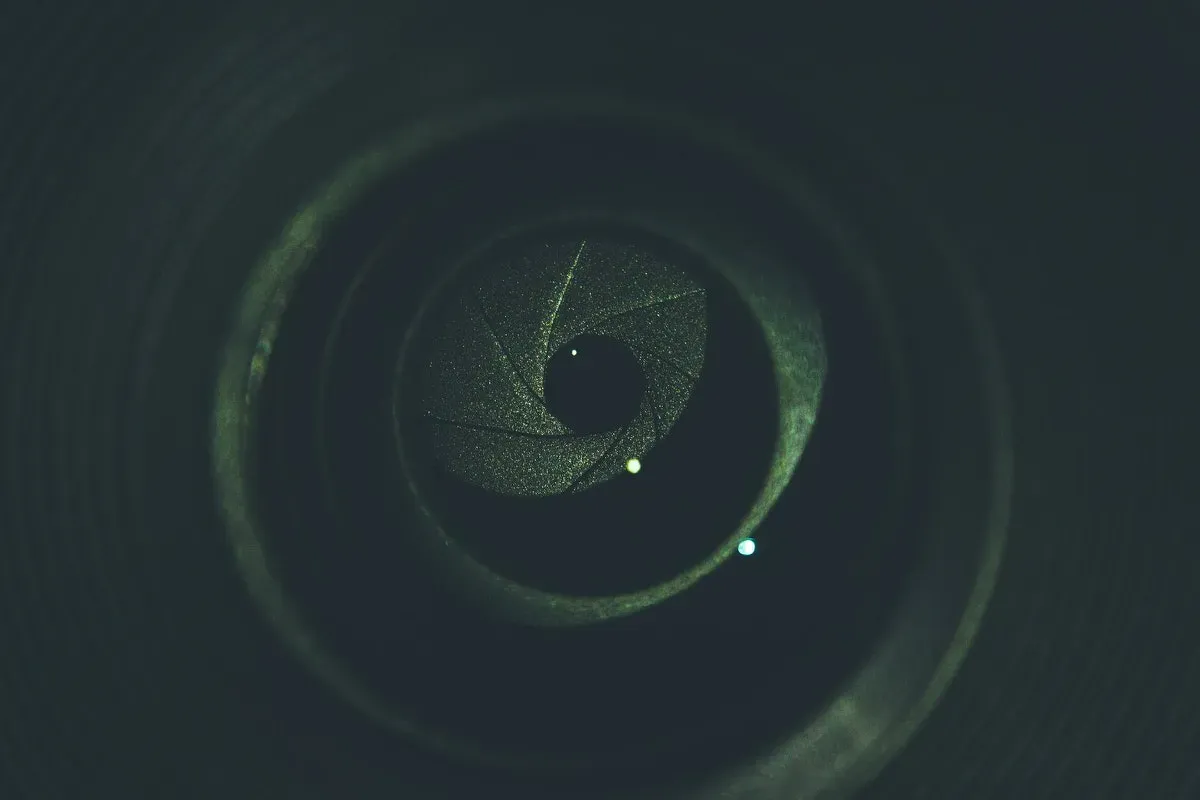 Najlepszy obiektyw do sesji w plenerze, który zmieni Twoje zdjęcia