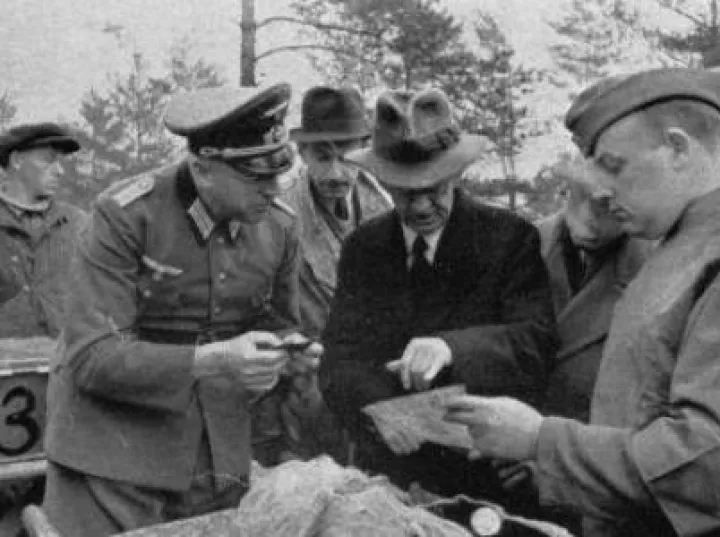 Kto odkrył zbrodnię katyńską i jakie były tego konsekwencje?