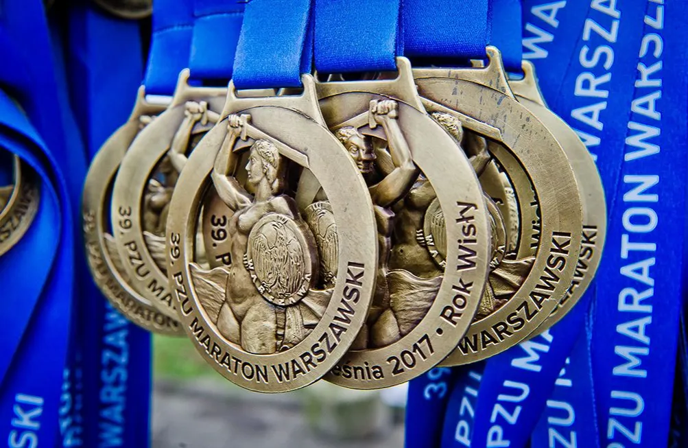 Medale biegowe: rodzaje, znaczenie i rola w kulturze biegania