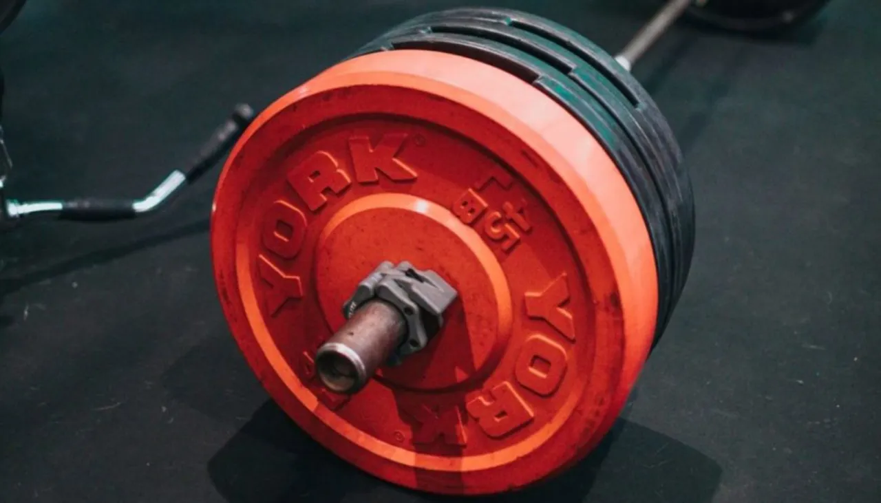 Kalkulator powtórzeń: Oblicz swoje maksymalne obciążenie 1RM