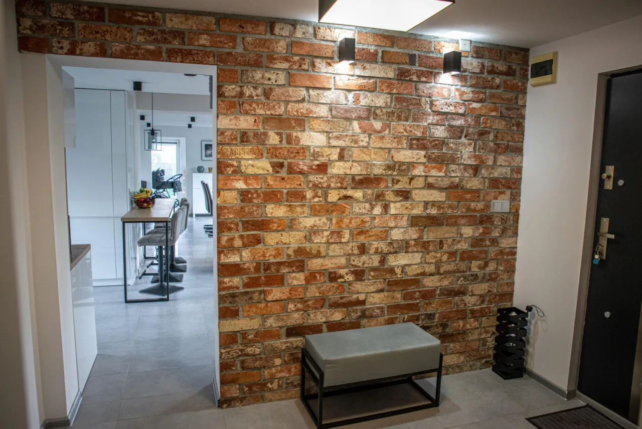 Jak kłaść cegłę dekoracyjną - proste kroki, które musisz znać