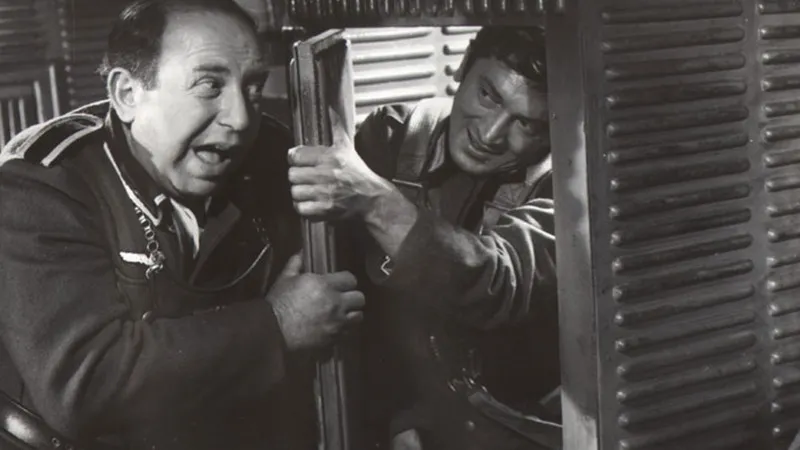 Obsada kultowego filmu: Aktorzy, którzy rozsławili Jak rozpętałem drugą wojnę światową