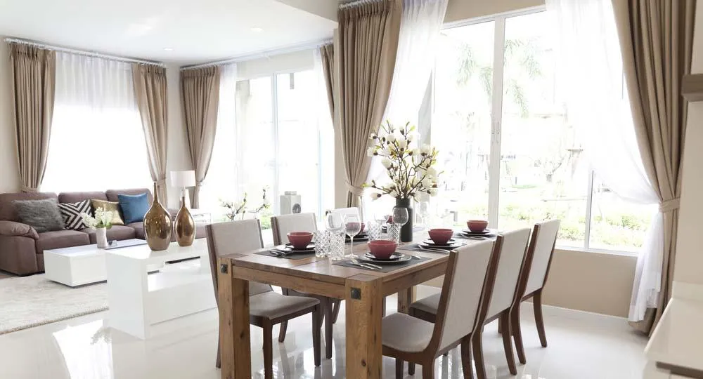 Jakie firany wybrać do salonu, aby uniknąć błędów w wystroju?