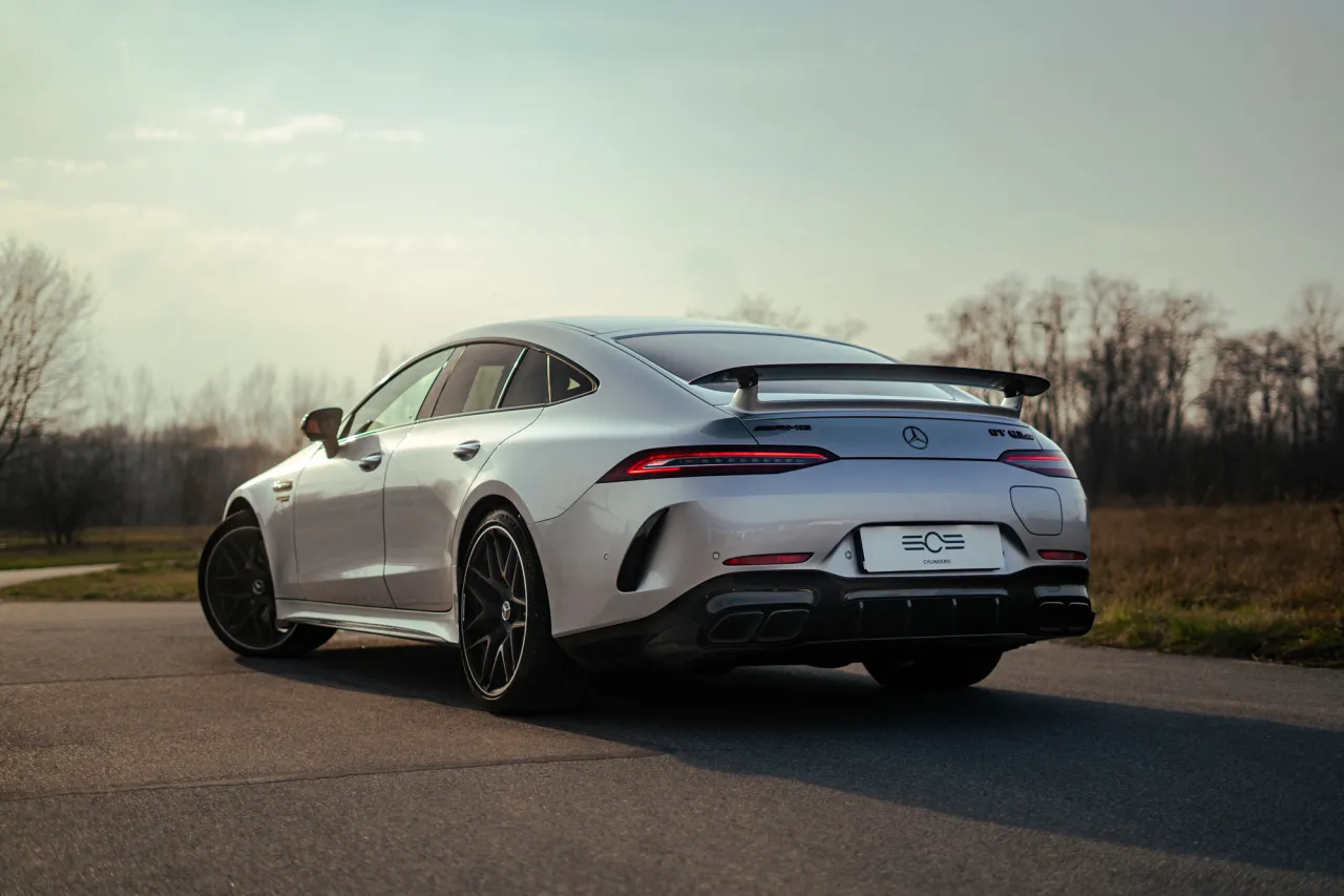 Cylindersi – wyjątkowe samochody na wyjątkowe okazje