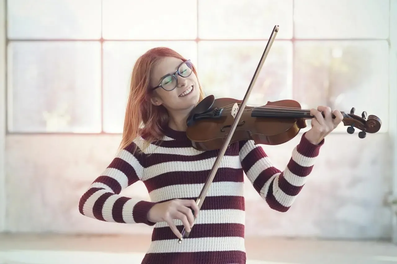 Czy gra na skrzypcach jest trudna? Odkryj wyzwania dla początkujących