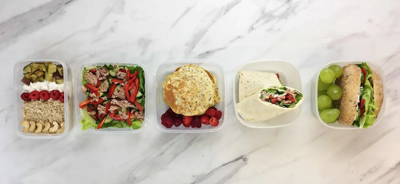 Fit śniadanie do pudełka: 10 smacznych i zdrowych pomysłów