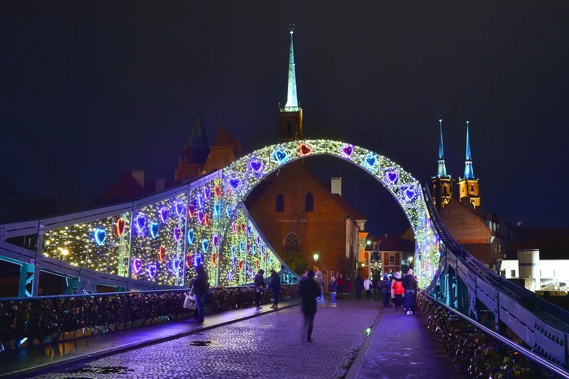 Gdzie zabrać żonę na randkę? Romantyczne pomysły, które zachwycą Gdzie zabrać żonę na randkę? Romantyczne pomysły, które zachwycą