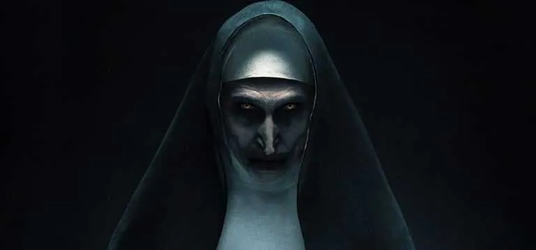 Film Zakonnica: Przerażający horror o mrocznych tajemnicach klasztoru