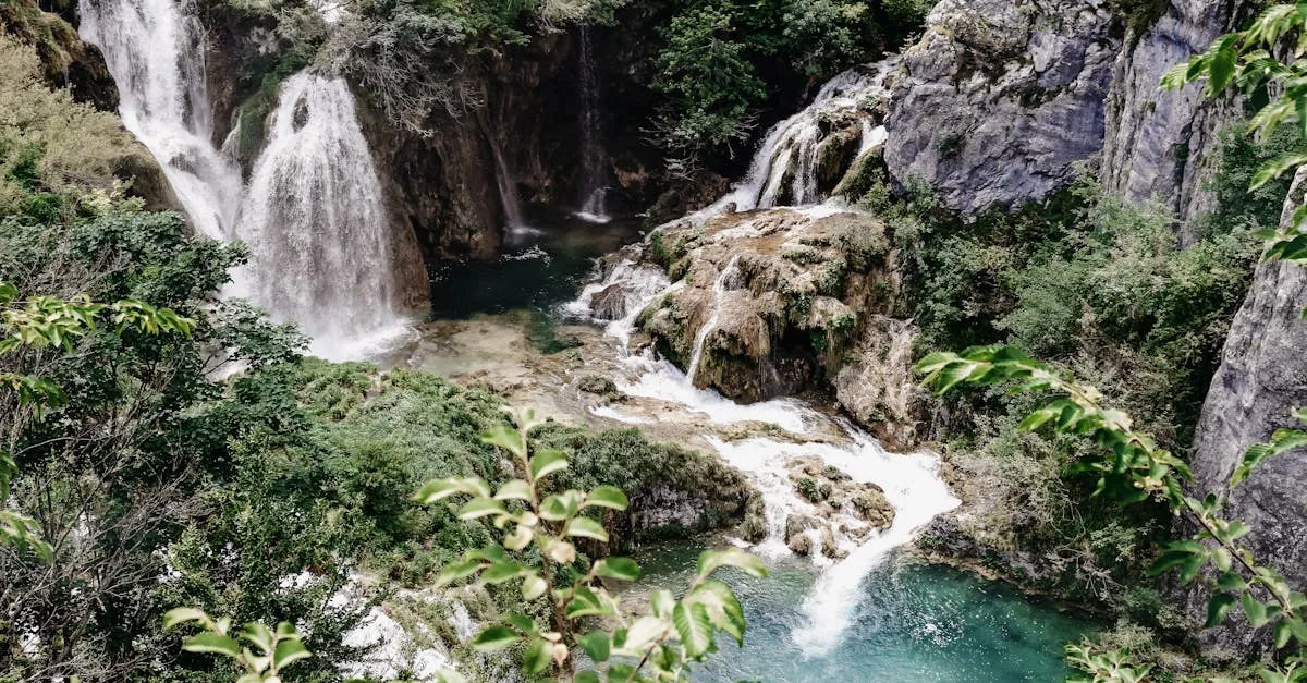 Jak dojść do Wodospadu Kamieńczyka najkrótszą trasą? Przewodnik krok po kroku