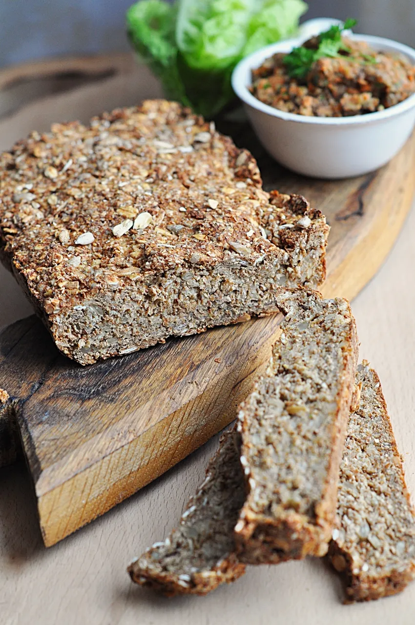 Dietetyczny chleb: 5 zdrowych opcji, które zaskoczą twoje zmysły