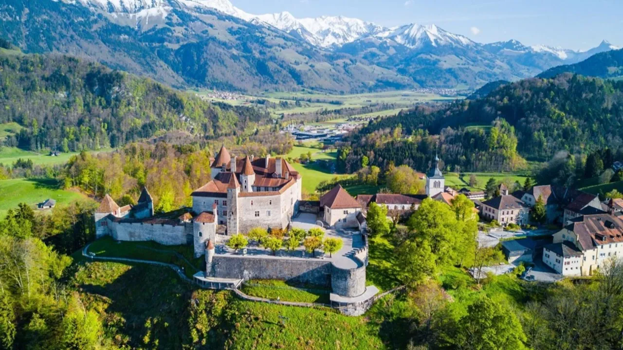 Roaming w Szwajcarii – co musisz wiedzieć, aby uniknąć wysokich kosztów