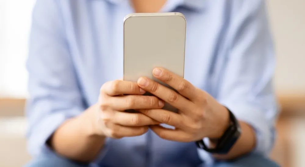 Jak skutecznie odzyskać zatrzymany przez policję telefon: pełna instrukcja