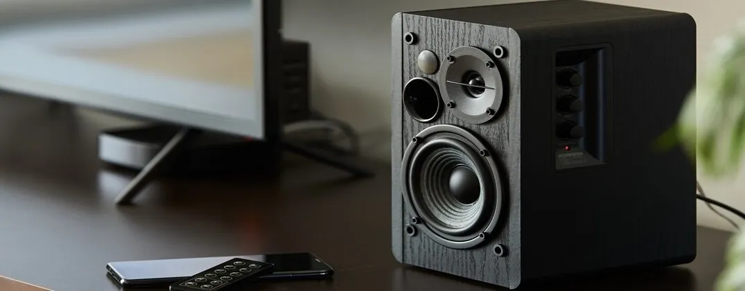 Najlepsze głośniki do komputera, które odmienią Twój dźwięk i styl