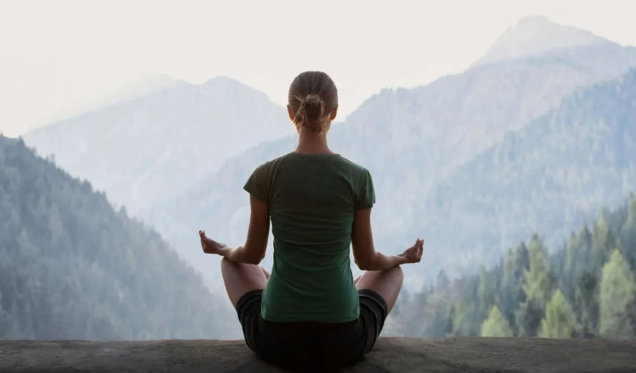 Mindfulness jako terapia: Jak praktyki uważności pomagają w codziennym stresie?