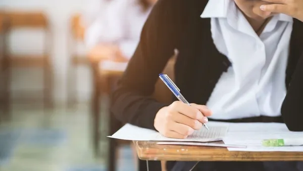 Tematy rozprawek na maturę rozszerzoną z angielskiego - kompletny poradnik