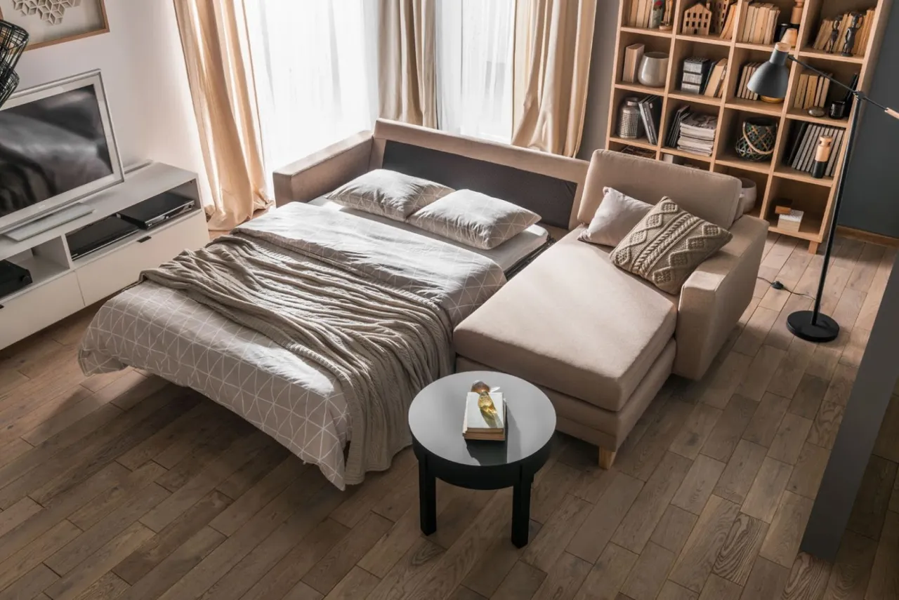 Jakie łóżko do spania w salonie? Komfortowe rozwiązania 2025