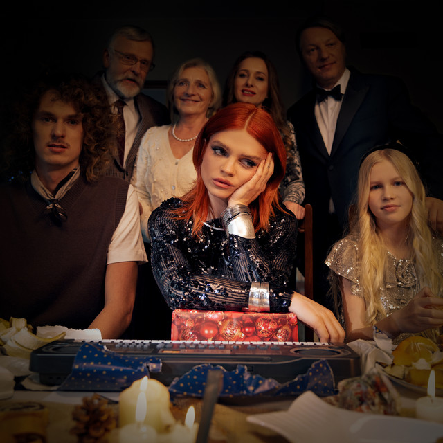 Może zaczniemy w Święta • Cały album • Wszystkie utwory • Wykonawca