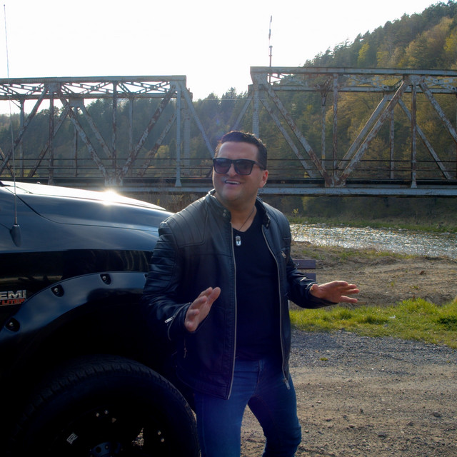 Osiemnaście lat • Cały album • Wszystkie utwory • Wykonawca