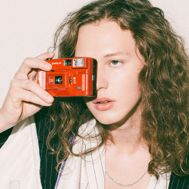 Smile • Cały album • Wszystkie utwory • Wykonawca