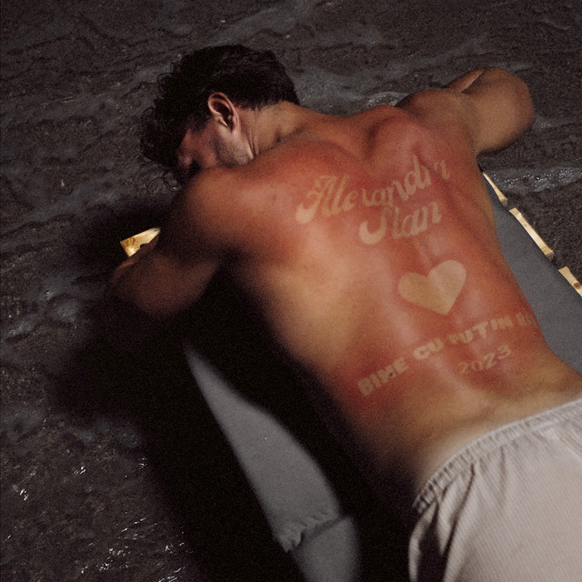 Bine cu puțin rău • Cały album • Wszystkie utwory • Wykonawca