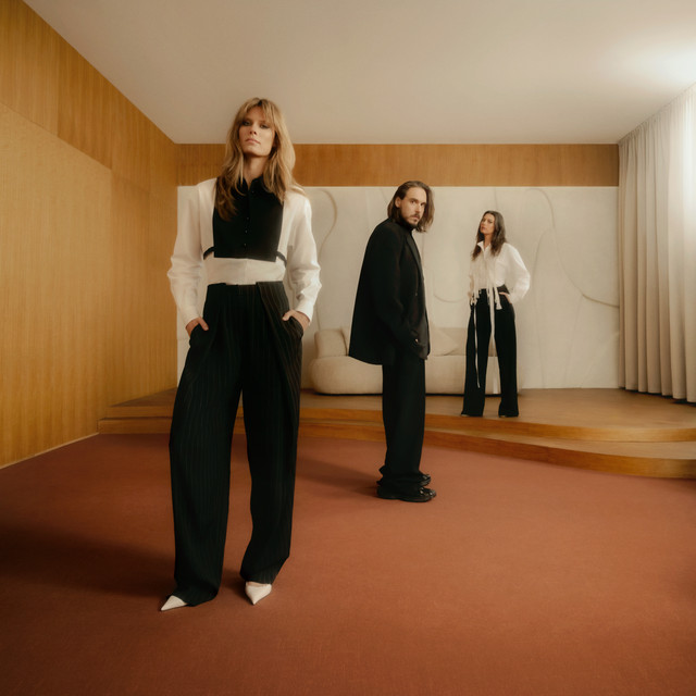 SIERPNIOWE • Cały album • Wszystkie utwory • Wykonawca